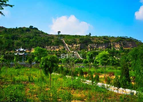 山东济宁嘉祥青龙山公墓