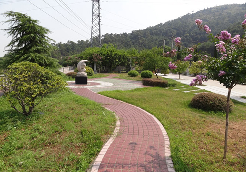 重庆龙居山陵园