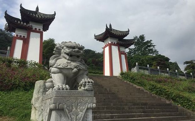 四川成都都江堰青城山味江陵园具体地址在哪儿？
